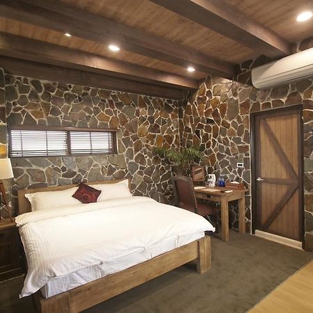 皇裔民宿 - 歐式小屋 Hualien Exterior foto